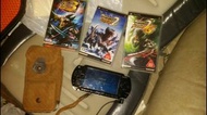 Sony PSP 1006 一套, 主機，火牛，電池，連三套遊戲，連靚厚布質料攜帶袋，全正常，屯門站交收, Sony PSP game set, with battery, with charger,