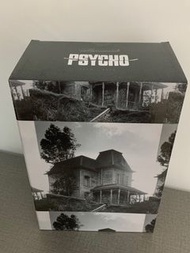Bearbrick Psycho House - Bates Motel Maison by Hitchcock 400% + 100% be@rbrick set 貝茲旅館 希治閣電影