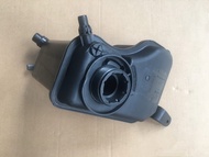 Nanques ขวดน้ําหม้อน้ําสําหรับ BMW E90 X1 E84 E87 Z4 E93 318I 320I 325I 120I อะไหล่รถยนต์อุปกรณ์เสริ