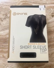 SKINS Womens A400 Compression Short Sleeve Top  BLK/GOLD (Size Small and Medium)