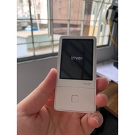 Mp4 Iriver listens to music, watch movies, external speakers
