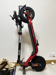 香港行貨 Ninebot Segway d28e 電動滑板車 electric scooter