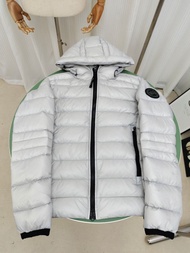 Canada Goose 加拿大鵝 Crofton 系列 FW22黑標 PUFFER 純色基礎款輕巧防水防風超輕連帽輕量泡芙短款排骨輕盈羽絨服男女同款銀樺色