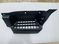 Bậc lên xuống bước chân nhựa xe Đô Thành IZ650