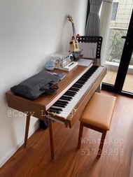 【包送貨】鋼琴枱 全實木電子琴桌 抽屜式梳妝鋼琴 編曲鍵盤調音桌 琴架 工作桌 電鋼琴檯 音樂桌 編曲枱 piano desk 書枱 書桌
