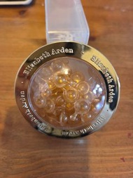 Elizabeth Arden 膠囊精華