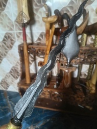 TOMBAK KOROWELANG TUS ORIGINAL