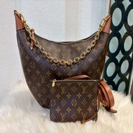 ［ 時髦大包 ］LV Loop Hobo 老花彎月包 晶片款