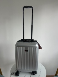 New: 日本頂級品牌Airway 20 吋高端可擴展行李箱; Airway 20i nch expandable luggaage for handcarry 53 x 34 x 23cm ( +