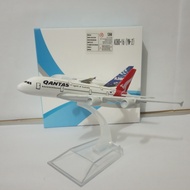 Miniature Qantas Spirit of Australia Airbus A380 airplane, diecast toy with full iron display
