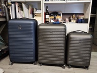 Delsey 29", 26", 20" 行李箱 三件