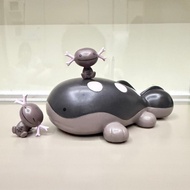 Paldean Wooper & Clodsire Figure – Pokémon Center