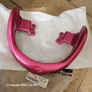 Yamaha Fino saddle bracket. 1UB-F4773-00PC/P0/P1/P2/P4