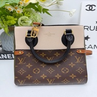 路易威登Louis Vuitton  Lv fold tote mini手提包 斜挎包