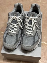 New Balance 990V4 