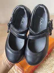 ukay preloved school black shoes size10 (27 1/2)