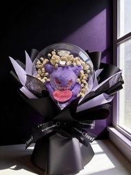 現貨  畢業花束 ‼️+$20加迷你畢業帽‼️乾花滿天星花束+ 耿鬼 +袋 +LED燈 情人節禮物 告白 花束 番梘花 520花束 滿天星 勿忘我 母親節花束 母親節禮物 情人節禮物 520花束 告白