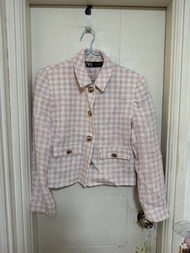 Zara 粉色格紋短款外套
