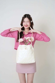 [ สินค้าเข้าใหม่ ] กระเป๋าสุภาพสตรี แบรนด์ KEEP รุ่น Lover tote bag กระเป๋าสะพายข้างทรง Tote ปักลวดล