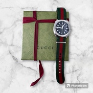 นาฬิกา นาฬิกาข้อมือผู้ชาย Gucci Second hand ออก Shop ไทย อุปกรณ์ครบ ราคาShop ตอนนี้ 50000 ++แล้ว ส่งต่อ 39999 บาท คุ้มกว่านี้ไม่มีอีกแล้ว ของพ่อค้าใส่เอง ขนาดหน้าปัด 40 MM มีรอยขนแมวจามการใช้งาน สายมีรอยคราบตามการใช้งาน