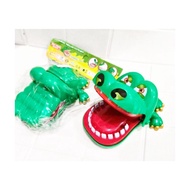 Crocodile dentist toy, pocket family toy