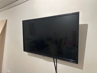 JVC 32” 電視+電視牆身掛架