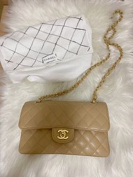 新年優惠，全場最平‼️‼️ Chanel 26P Chanel Classic Flap Bag Cf23 beige gold classic flap 23cm 香奈兒經典包包小號 荔枝皮 牛皮 