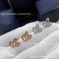 4UTR Leaf Ladies Earrings Female Fashion Clover Leaf Earrings