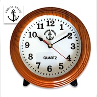 Velashop นาฬิกาแขวนตราสมอ Anchor Brand No.09 นาฬิกาตั้งโต๊ะ สีไม้เข้ม ขนาด 7.5 นิ้ว ตั้งโต๊ะได้พร้อมขาตั้ง สามารถแขวนได้