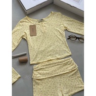 Bloomie set - yellow flower child outfit set