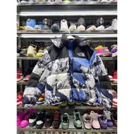 《二手寄賣》supreme x The north face 雪山羽絨外套(M)