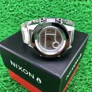 NIXON WATCH STAINLESS STEEL SILVER DIGITAL TIME SIZE M NIXON