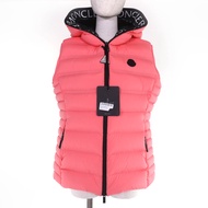 全新未使用☆ MONCLER 24SS ALITERSE Logo Patch 連帽拉鍊羽絨背心 珊瑚色 3碼 正品女款