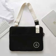 กระเป๋าใส่แท็บเล็ต iPad11 นิ้ว 13 นิ้วสไตล์เกาหลี กระเป๋าไอแพดผ้าไนลอน ปรับสายได้ กันน้ำ กันกระแทก ใช้ง่าย มีช่องเก็บของเพิ่ม