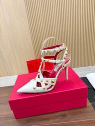 𝑉𝐴𝐿𝐸𝑁𝑇𝐼𝑁𝑂華倫天奴春夏新女士後空涼鞋
