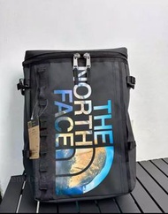 30L大容量 The North Face/北面戶外運動旅行登山雙肩背包 男女適用 學生書包