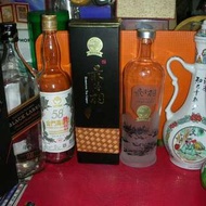 台灣頂極烏龍茶酒 ―最陸羽― 空酒瓶  2012 特等金質獎 52度 600ml 品相佳 附原裝紙盒 ~~