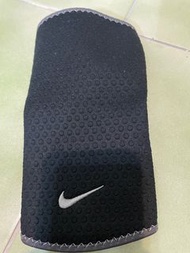 Nike 護肘