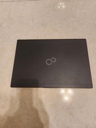 輕便抵用！富士通 Fujitsu laptop U9310  i5 16GB ram 256GB SSD  13.3" 屏幕 windows 10 upgradable to 11 只有800g左右 