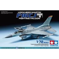 Tamiya 60786 1/72 Aircraft Kit Lockheed Martin F-16 CJ Block 50 Fighting Falcon