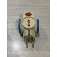 4-way T-Arde plug + switch