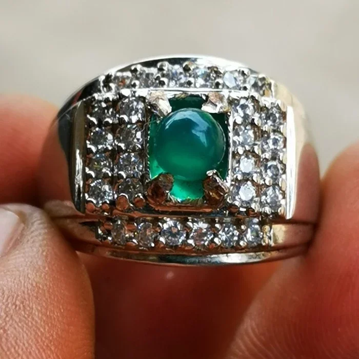 Cincin Batu Mustika Lipan hijau