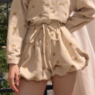 lookbooklookbook cacao shorts daisy day