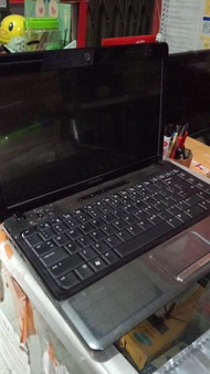 Laptop HP Compaq CQ 35 Bekas Siap Pakai - Gaming Laptop 15 Inch Layar Terbuka