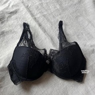 H&M MALVA IRIS Allover Lace Lightly Padded UnderwiredPlunge Bra / BH With Thin Foam Wire / Pushup Br