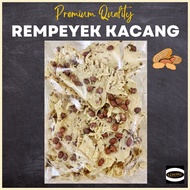 Keropok / Crackers (Rempeyek Kacang) by UMMI