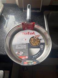 全新未用過 Tefal Emotion 易潔鑊 28cm