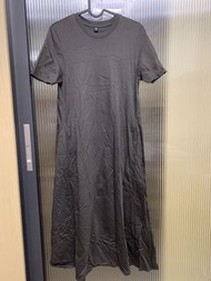 Uniqlo T-Shirt Dress - Size S U記 深灰色運動長裙 魚尾裙擺 休閒裙 睡裙 睡衣