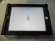 Apple iPad 2 9.7寸 model A1396 Wifi+Sim 32GB 白色。9成新(有原保護貼護芒面)，連黑色強保護硅膠套。