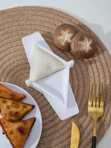 12/2pcs Triangular Dumpling Maker Creative Dumpling Maker Kitchen DIY Dumpling Maker Dumpling Moulds